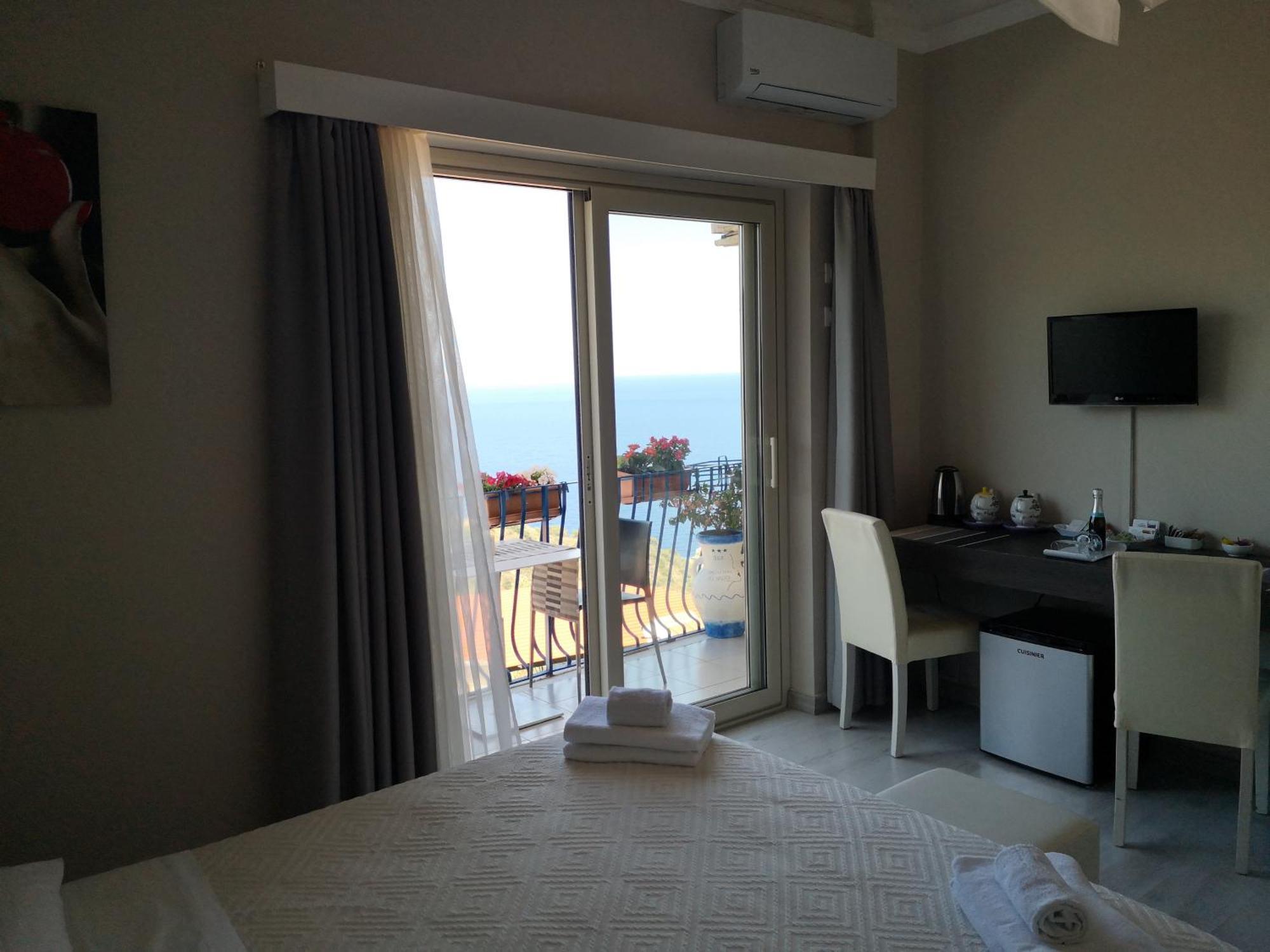 Athena Charming Rooms Taormina Bilik gambar